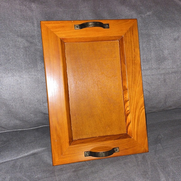 NWT.  Set of 3 serving Trays with Bronze Handles. - Picture 4 of 6